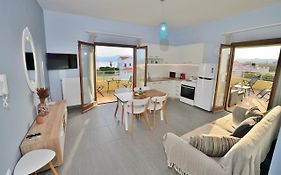 Ammos Apartment - Brand New, Stylish, By The Beach